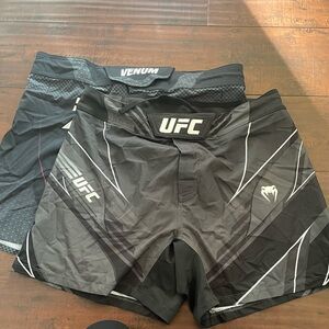 2pc UFC Venum Black Fight shorts